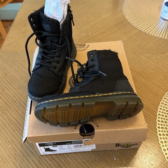 Doc Martens Combs - Picture 3 of 5